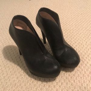 Slip on black high heels